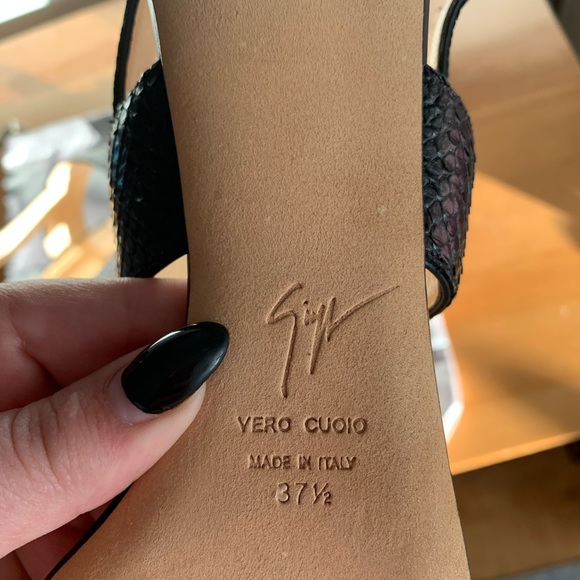 Giuseppe Zanotti (7.5 women) Kitten Heel - Picture 6 of 10